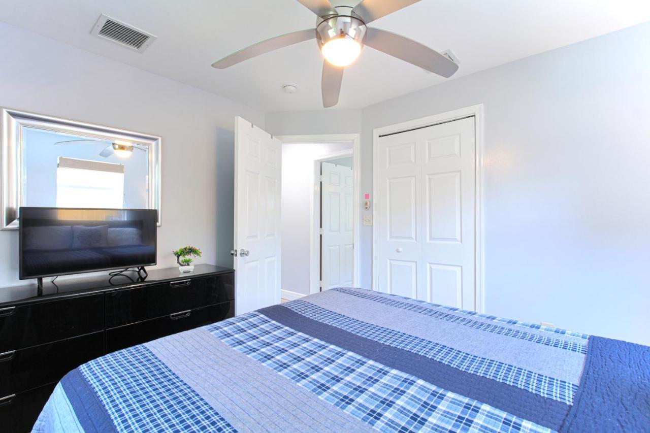Beautiful Home With Pool And Outdoor Space West Palm Beach Eksteriør bilde