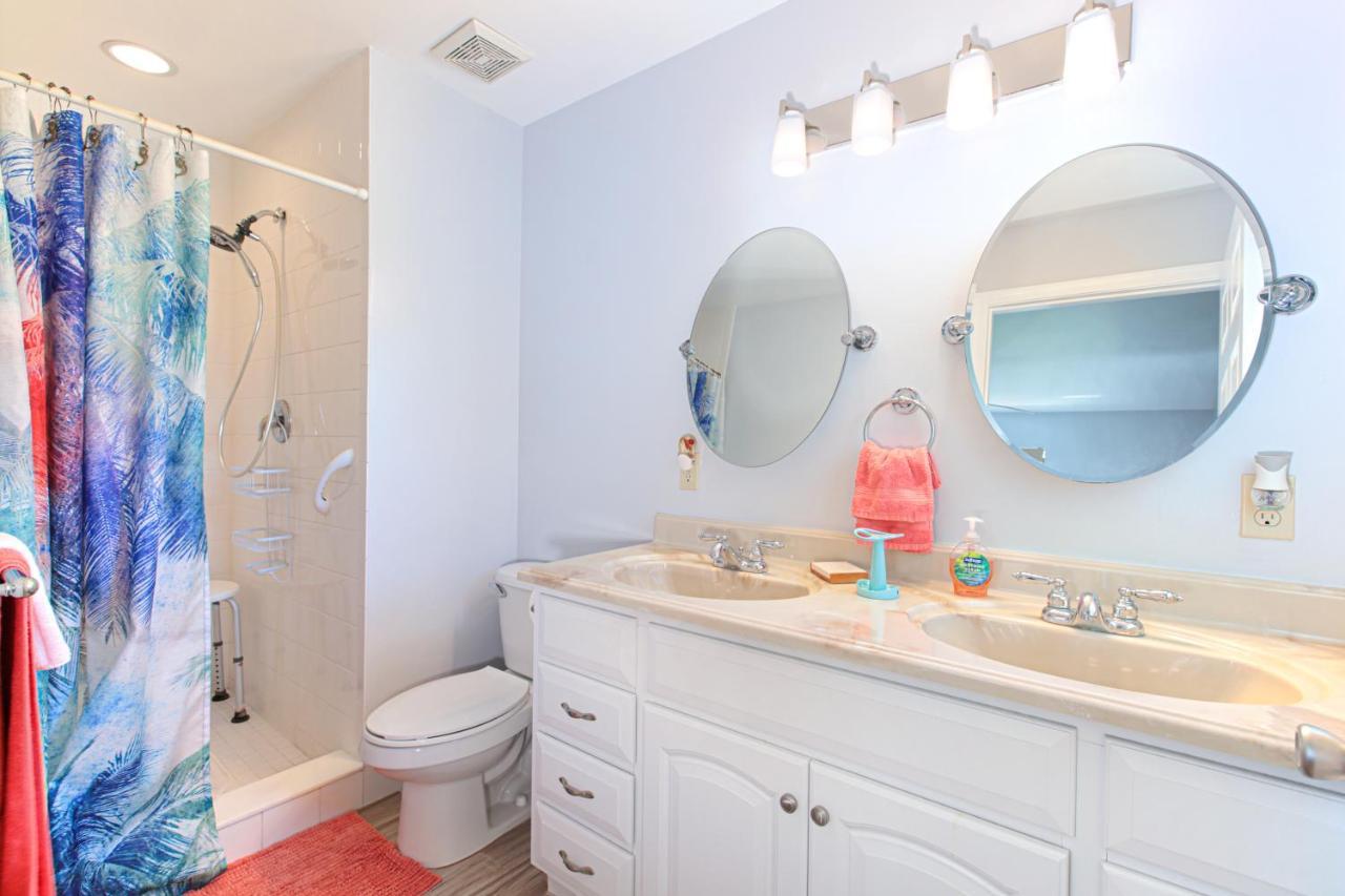 Beautiful Home With Pool And Outdoor Space West Palm Beach Eksteriør bilde